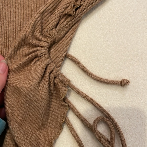 Brown Ribbed Open Back Tank - Picture 5 of 5